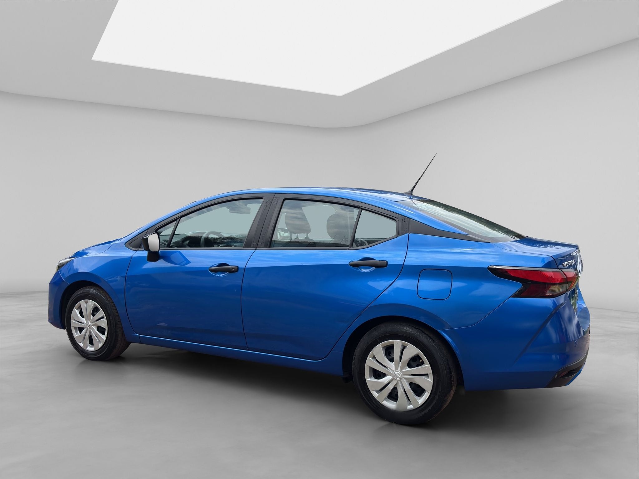 2023 Nissan VERSA 4P SENSE L41.6 MAN