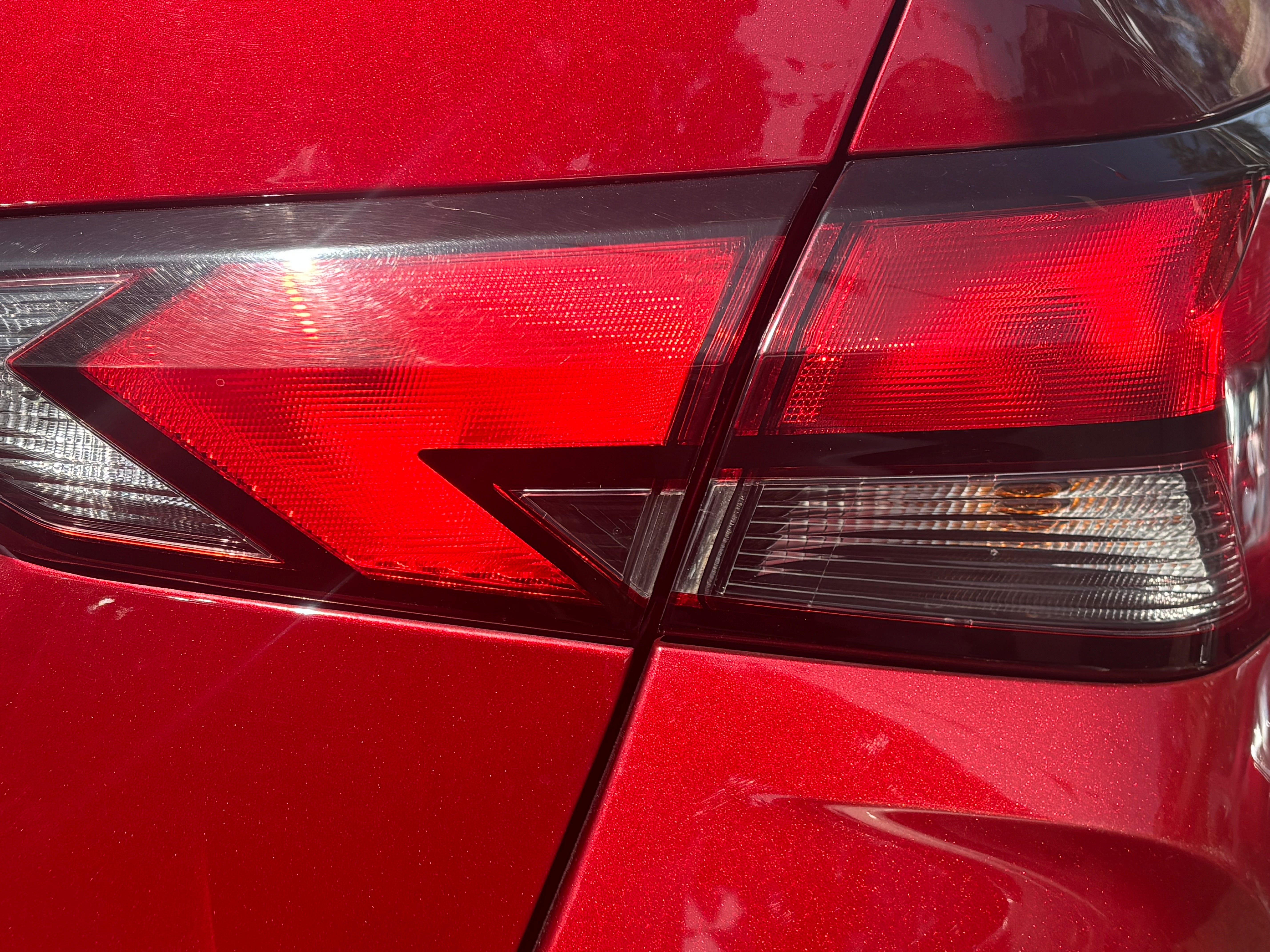 2024 Nissan VERSA 4P SENSE L41.6 AUT