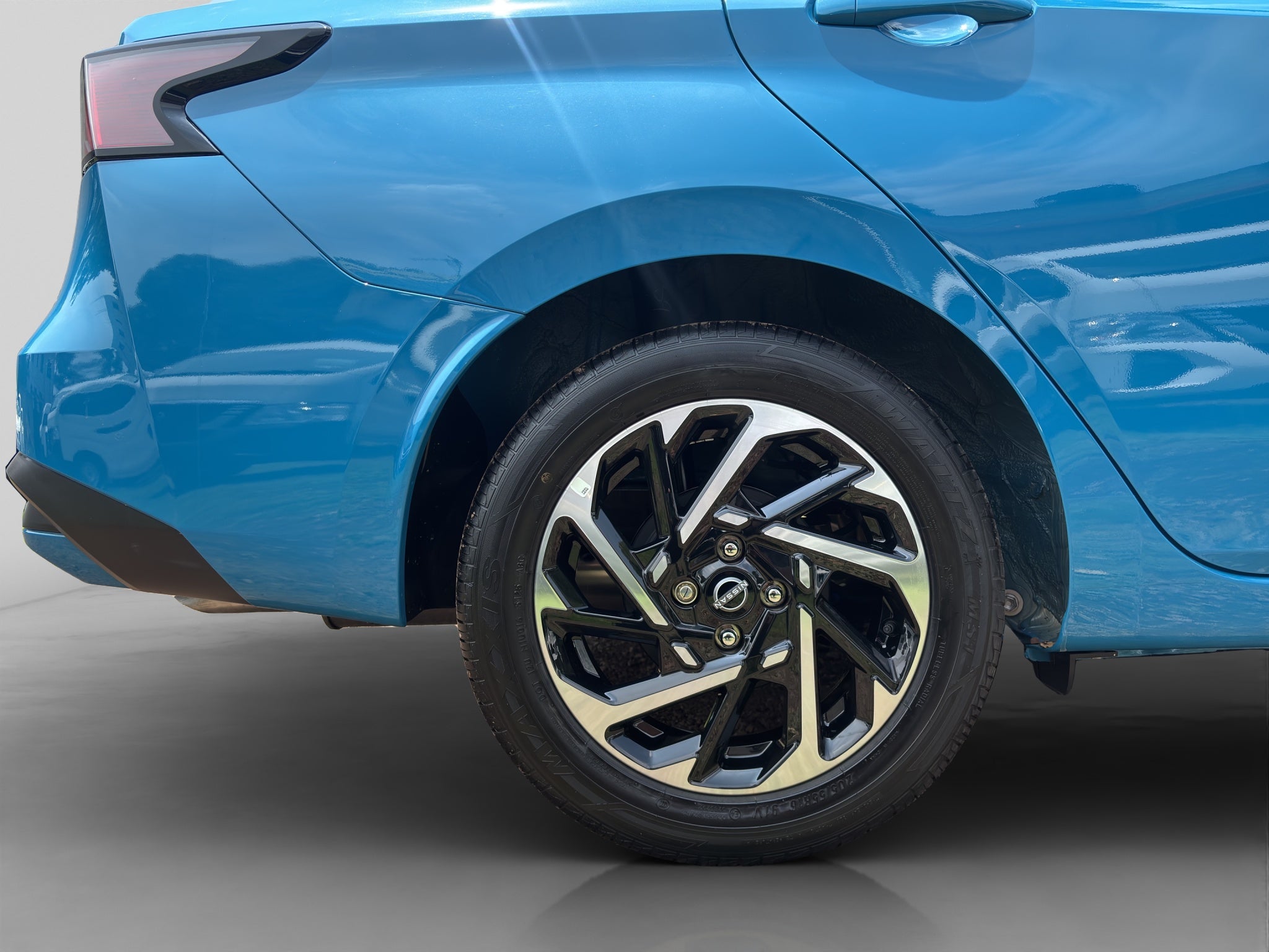 2026 Nissan VERSA ADVANCE TM