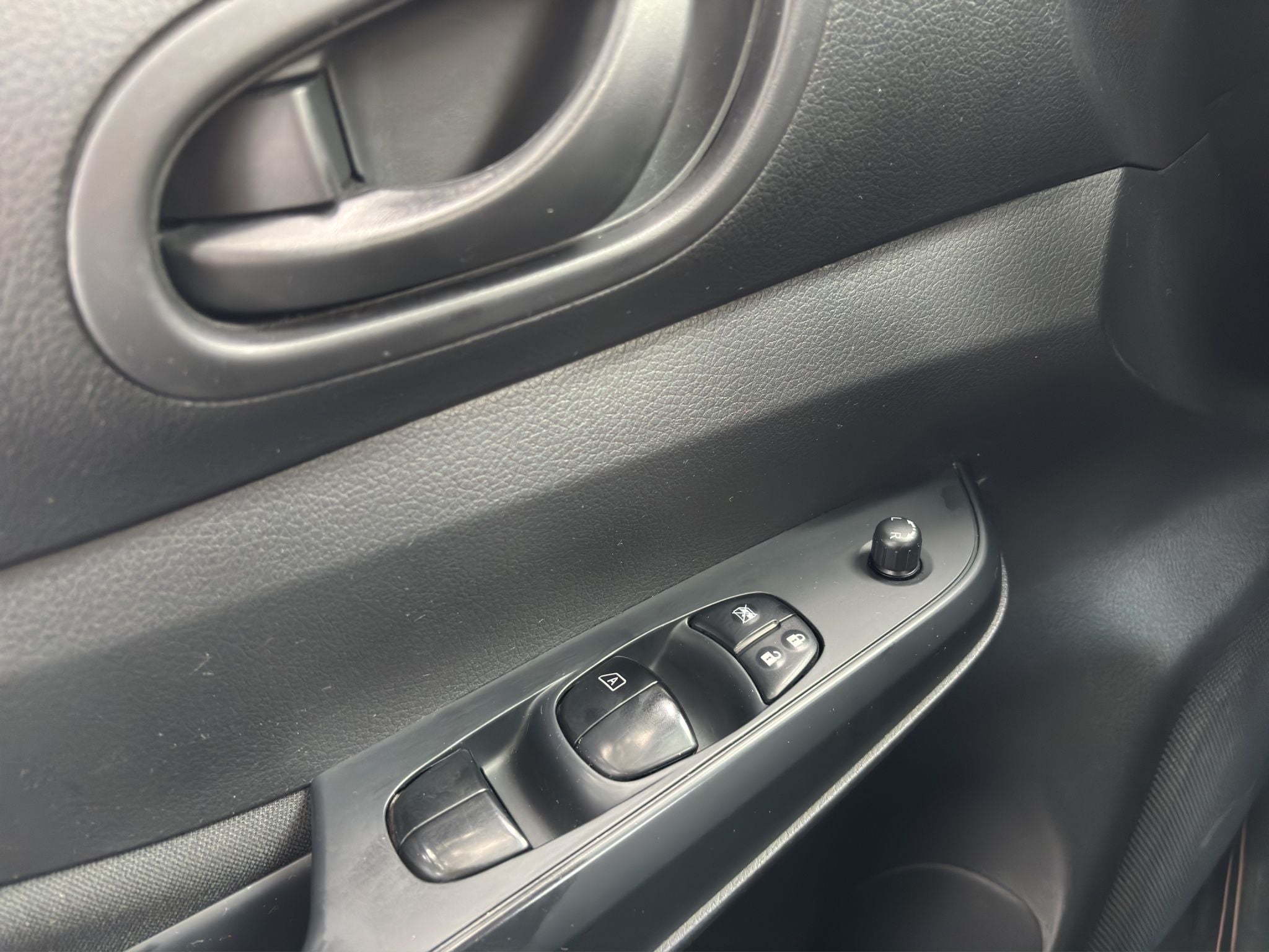 2023 Nissan FRONTIER 4P XE L42.5 MAN