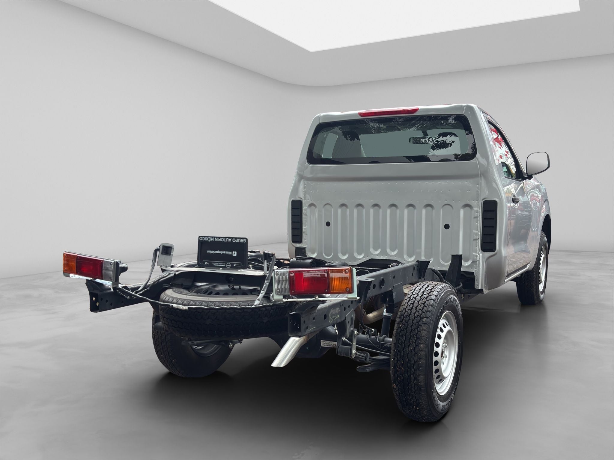 2024 Nissan NP300 CHASIS CABINA 2P L42.5 MAN AA