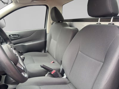2024 Nissan NP300 CHASIS CABINA 2P L42.5 MAN AA