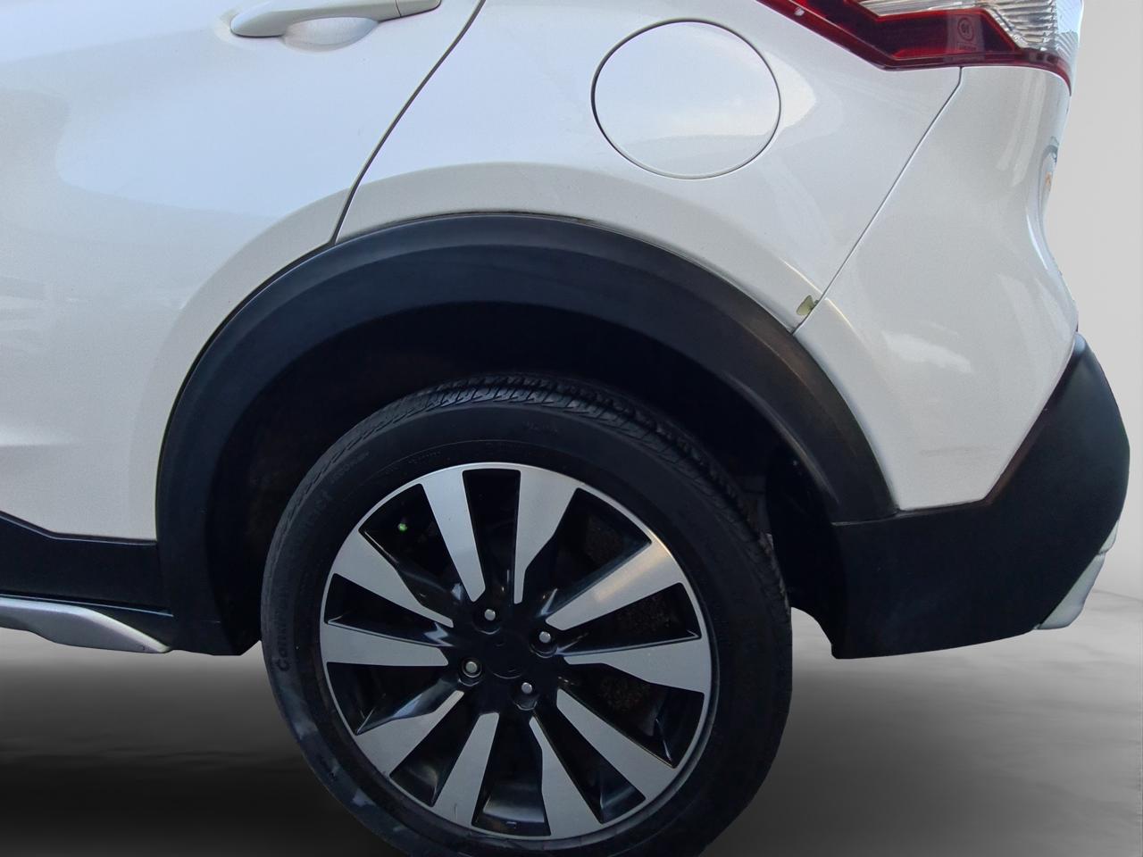 2020 Nissan KICKS 5 PTS EXCLUSIVE 16L TA AAC AUT PIEL VE GPS RA-17