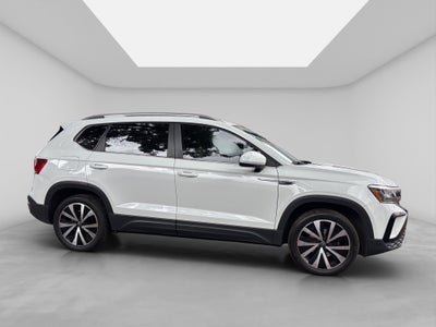 2023 Volkswagen TAOS 5 PTS COMFORTLINE 14L TA PIEL F LED RA-18