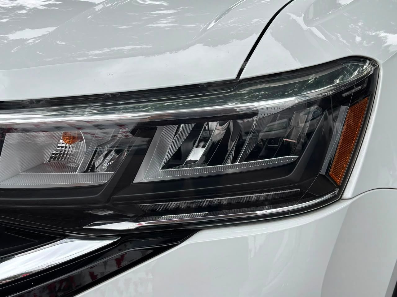 2023 Volkswagen TAOS 5 PTS COMFORTLINE 14L TA PIEL F LED RA-18