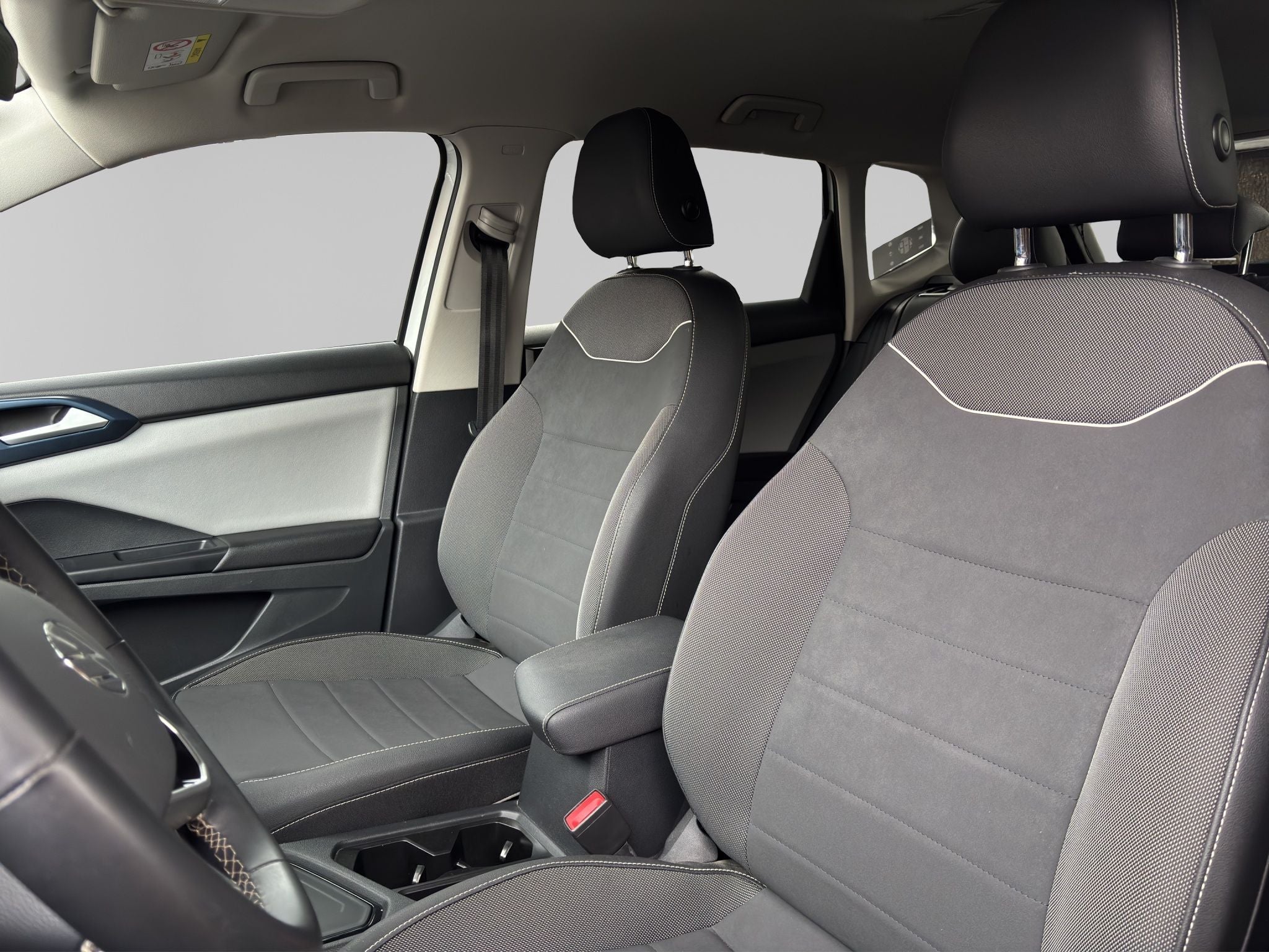 2023 Volkswagen TAOS 5 PTS COMFORTLINE 14L TA PIEL F LED RA-18