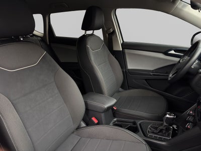 2023 Volkswagen TAOS 5 PTS COMFORTLINE 14L TA PIEL F LED RA-18
