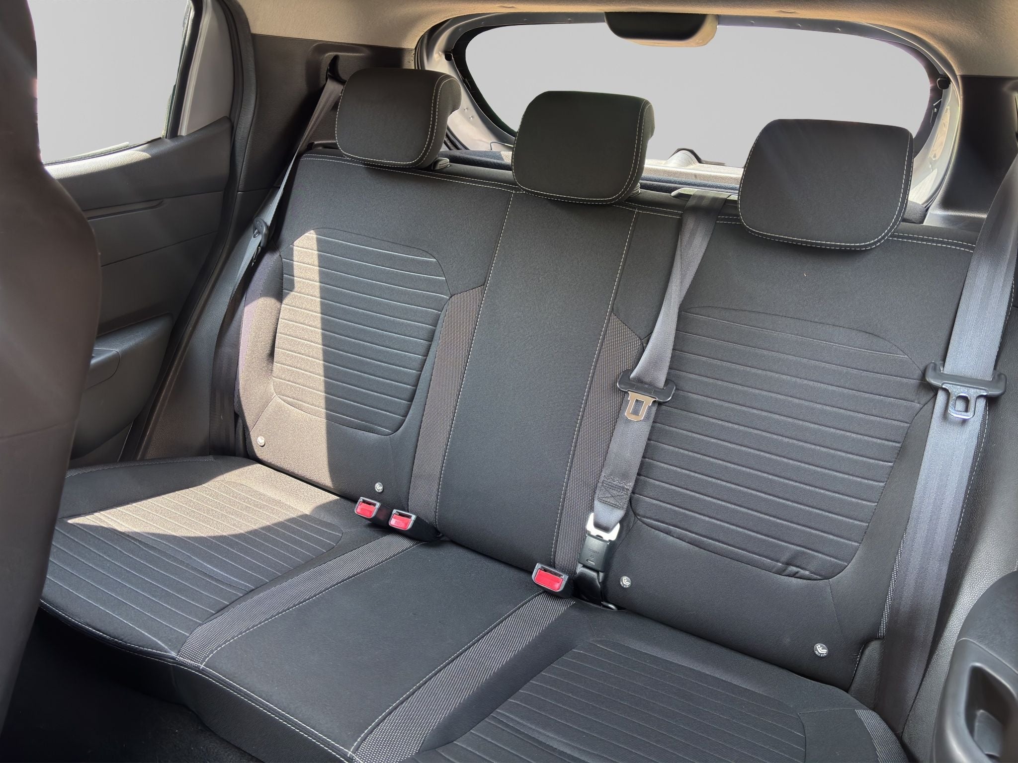 2021 RENAULT KWID 5 PTS ICONIC TM5 AAC F NIEBLA R-14