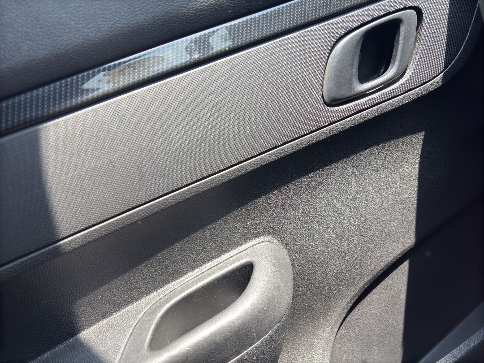 2021 RENAULT KWID 5 PTS ICONIC TM5 AAC F NIEBLA R-14