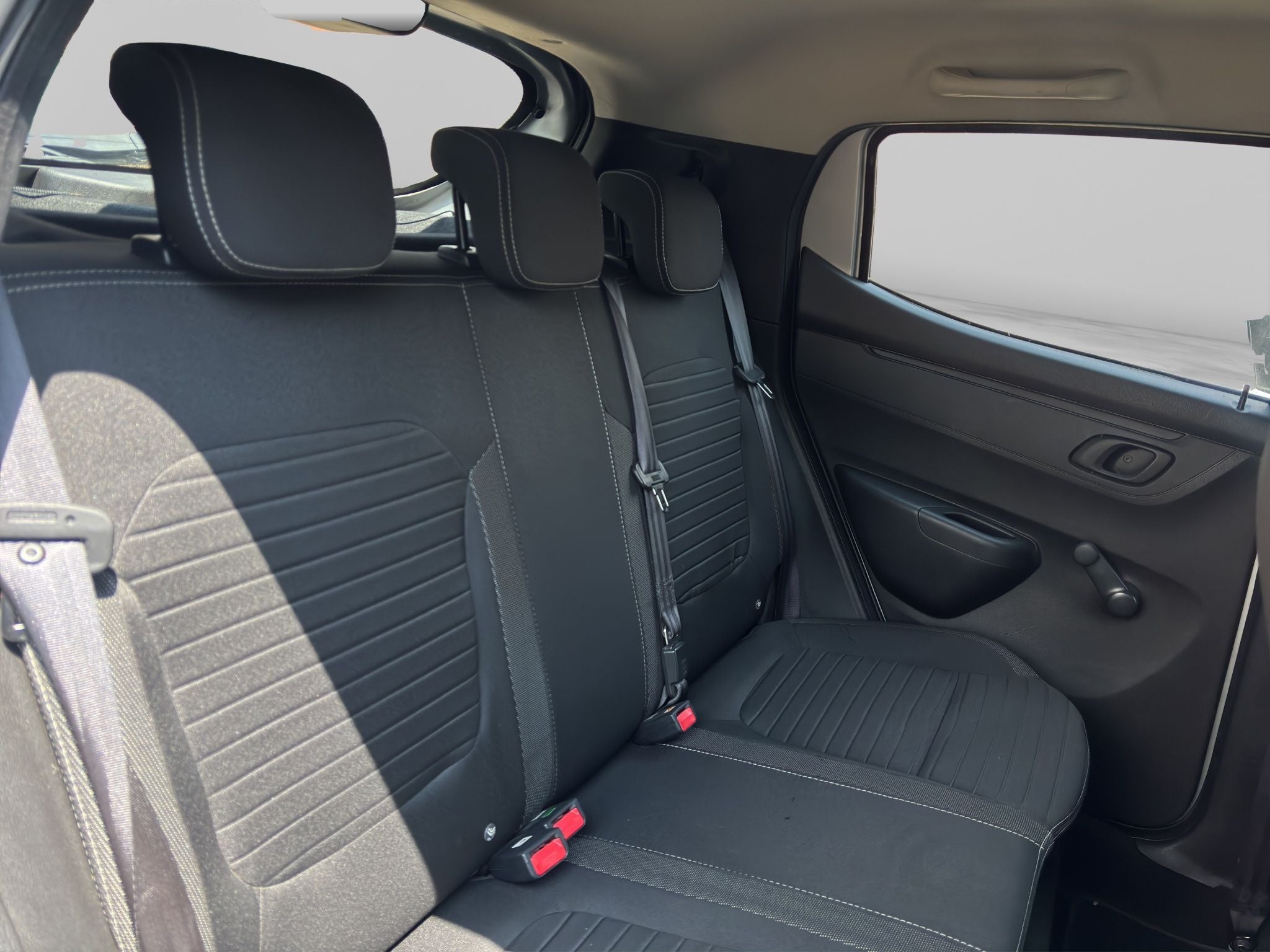 2021 RENAULT KWID 5 PTS ICONIC TM5 AAC F NIEBLA R-14