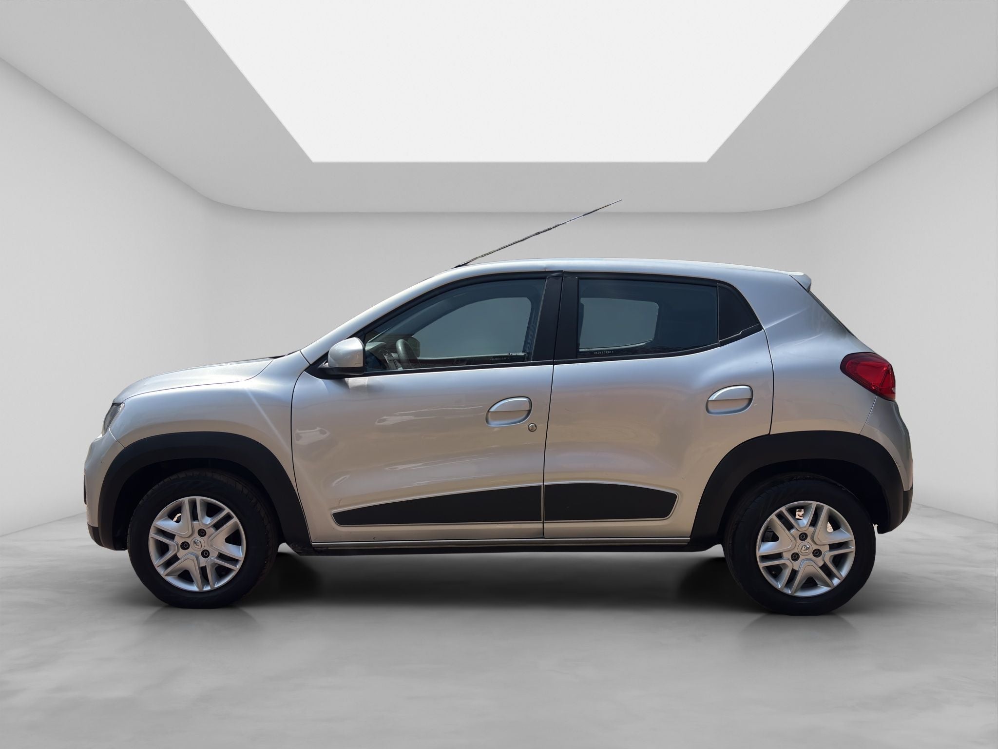 2021 RENAULT KWID 5 PTS ICONIC TM5 AAC F NIEBLA R-14
