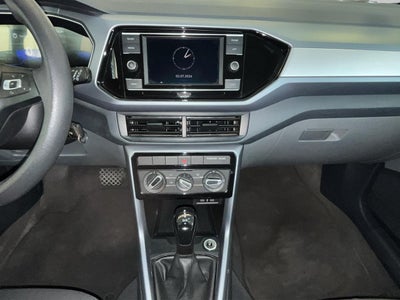 2023 Volkswagen T-CROSS 5P TRENDLINE L31.0T AUT