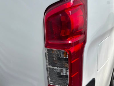 2023 Nissan URVAN 4 PTS AMPLIA TM5 AAC
