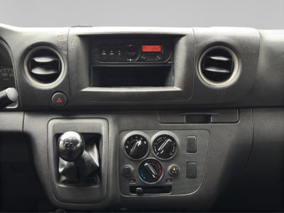 2023 Nissan URVAN 4 PTS AMPLIA TM5 AAC