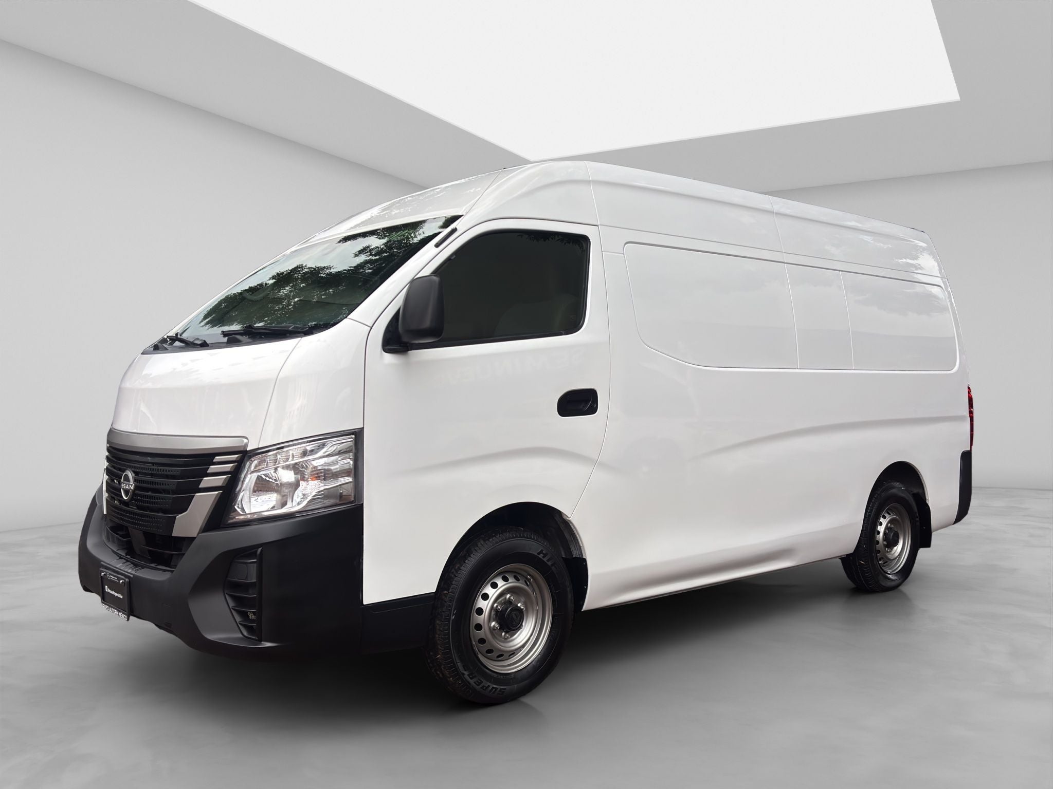 2023 Nissan URVAN 4 PTS AMPLIA TM5 AAC