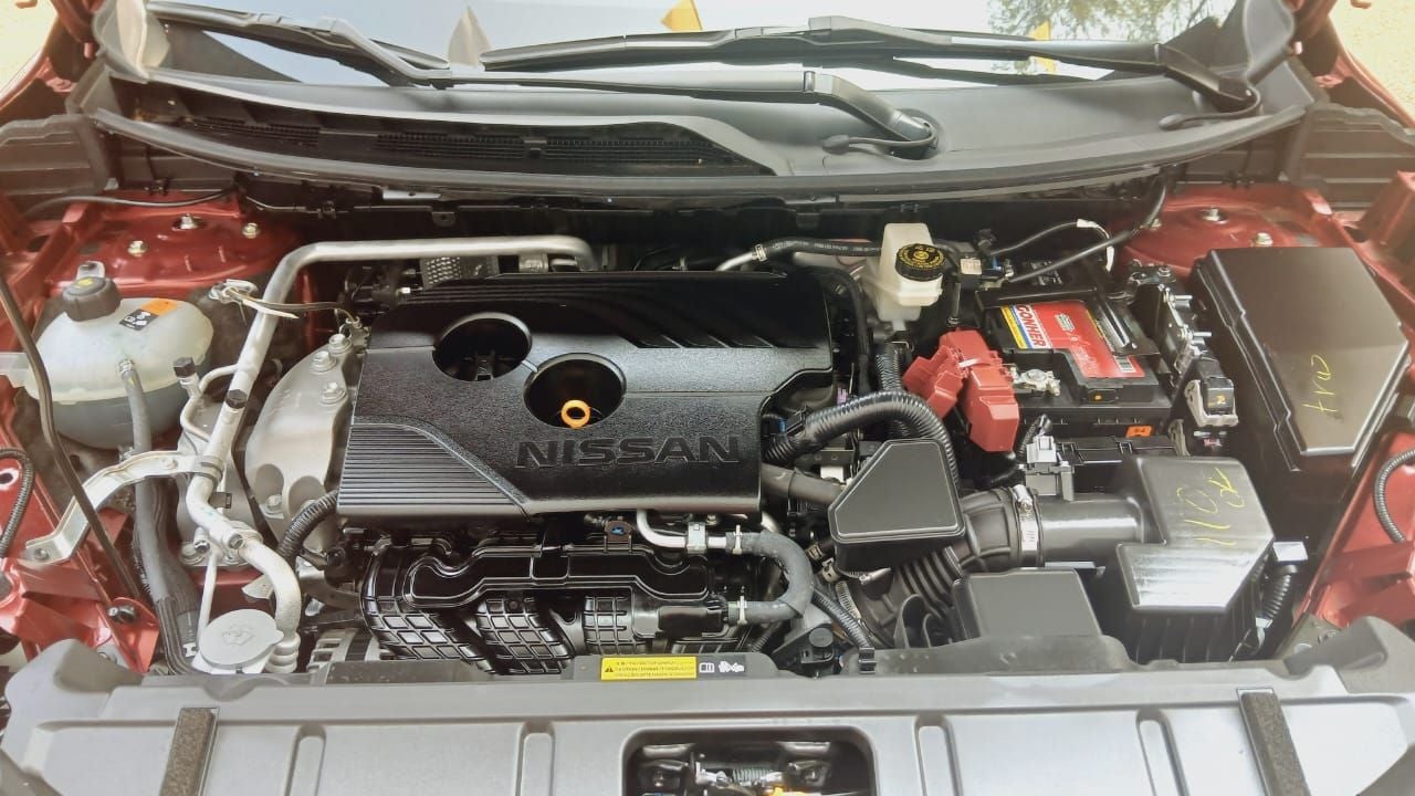 2023 Nissan X-TRAIL PLATINUM 2 FILAS