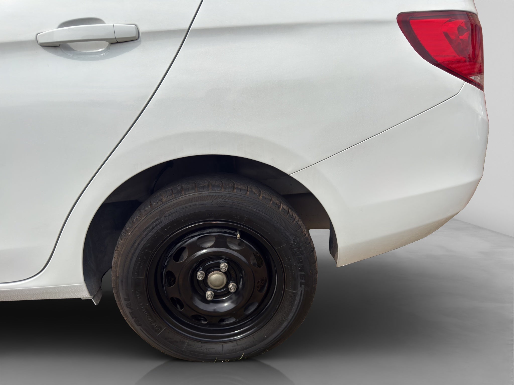 2020 Chevrolet AVEO 4 PTS LS TA AAC R-14