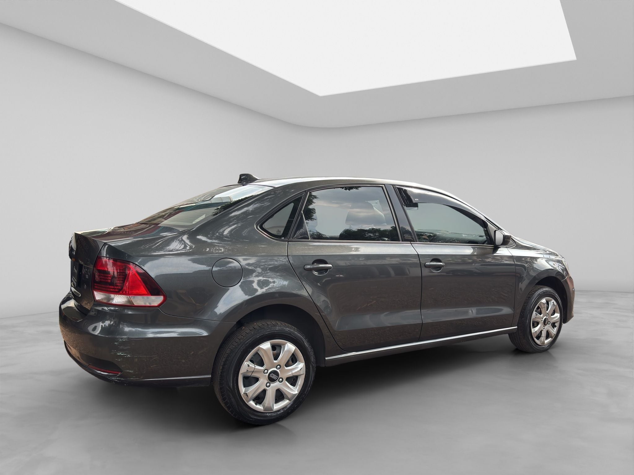 2018 Volkswagen VENTO 4 PTS STARLINE TA AAC MP3 R-15