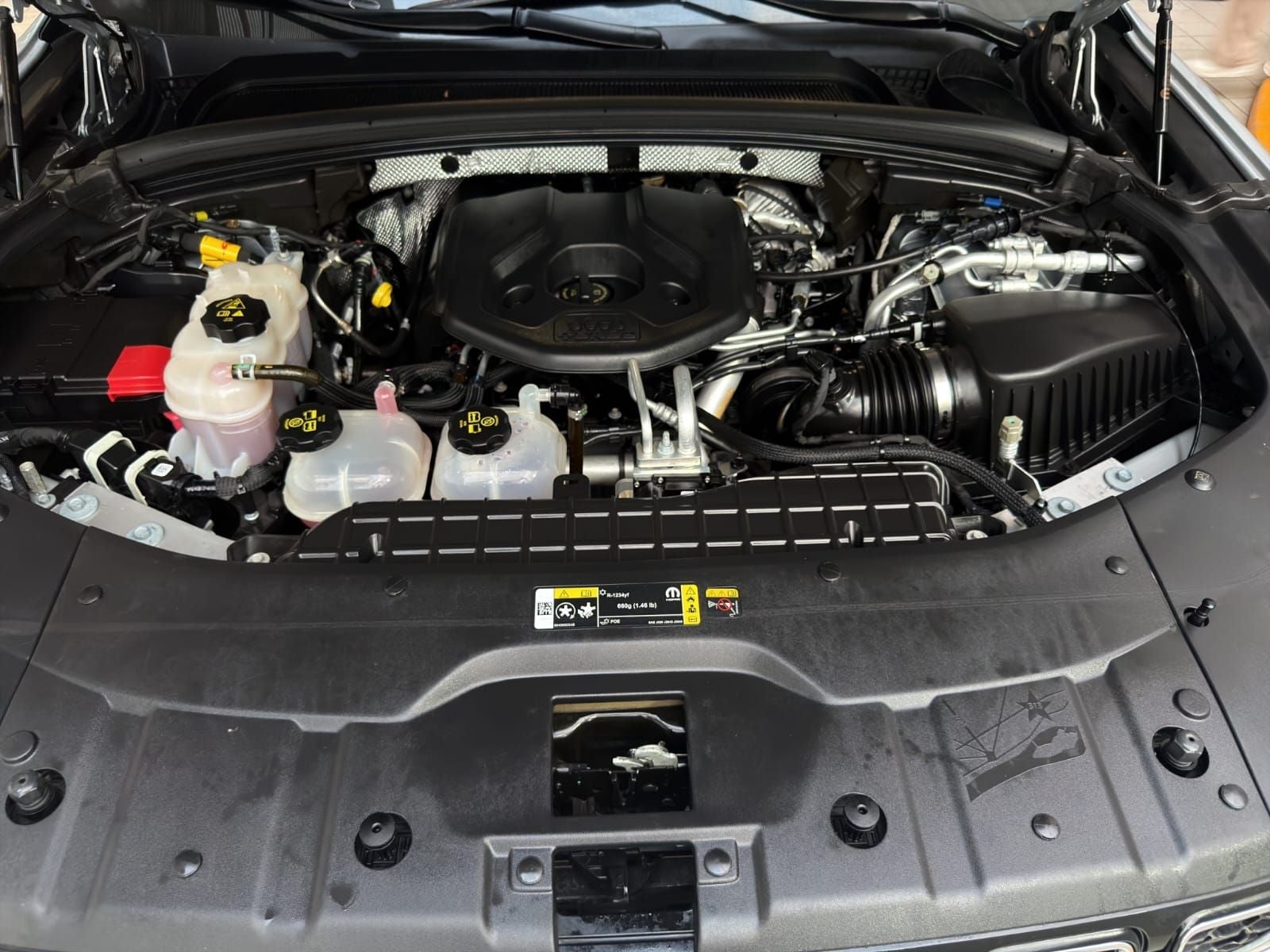 2023 Jeep GRAND CHEROKEE 5 PTS OVERLAND 57L TA PIEL QCP RA-20 4X4