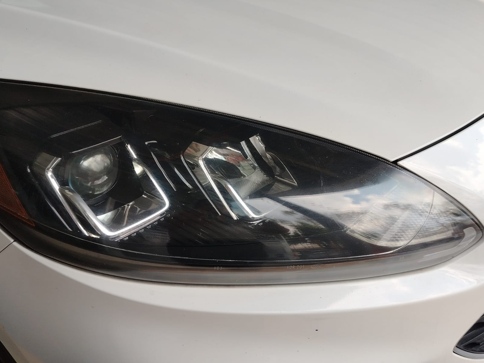 2021 Ford ESCAPE H5B 5 PTS SEL LIMITED HIBRIDO 25L TA F NIEBLA RA-17