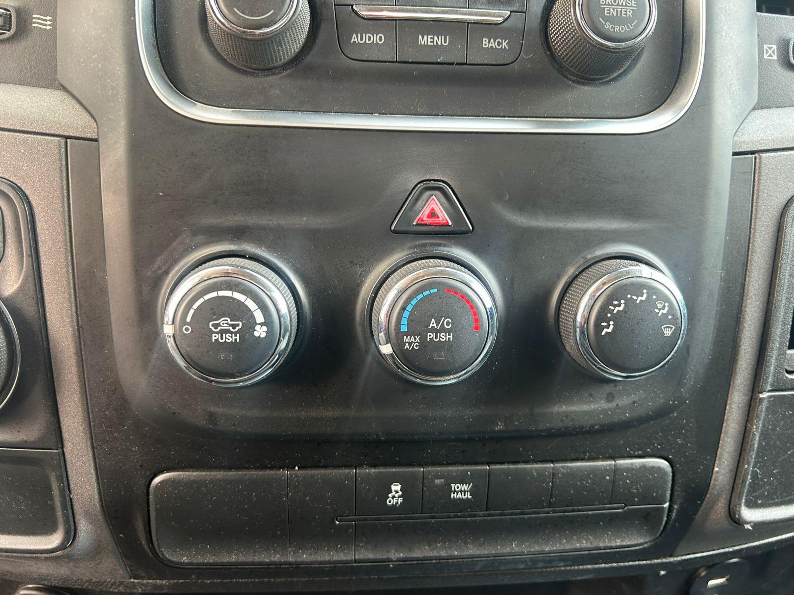 2020 RAM 1500 4 PTS CREW CAB SLT V6 36L TA 4X4