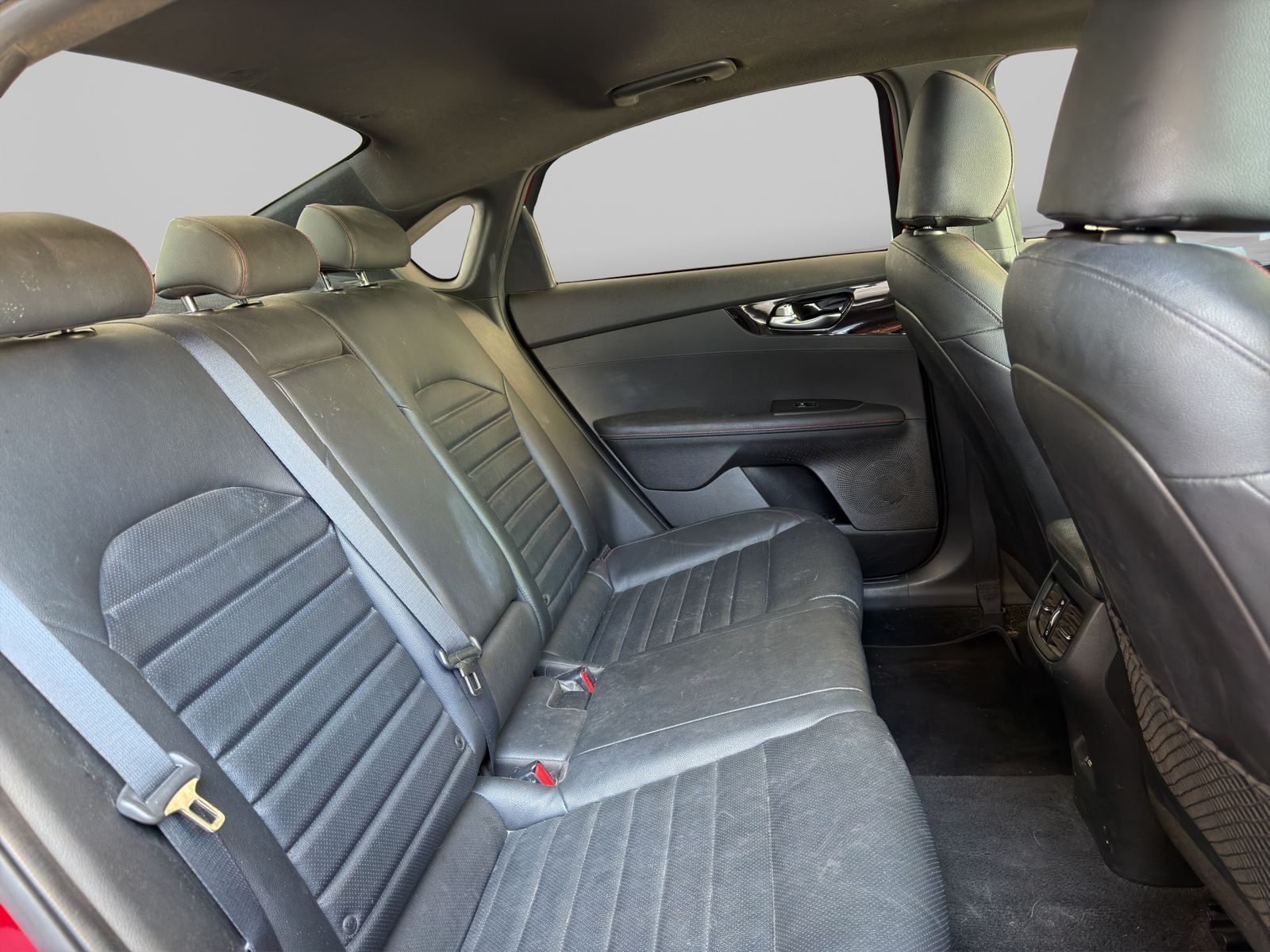 2023 Kia FORTE 4 PTS GT LINE 20L TA AAC AUT PIEL F NIEBLA QC RA-17