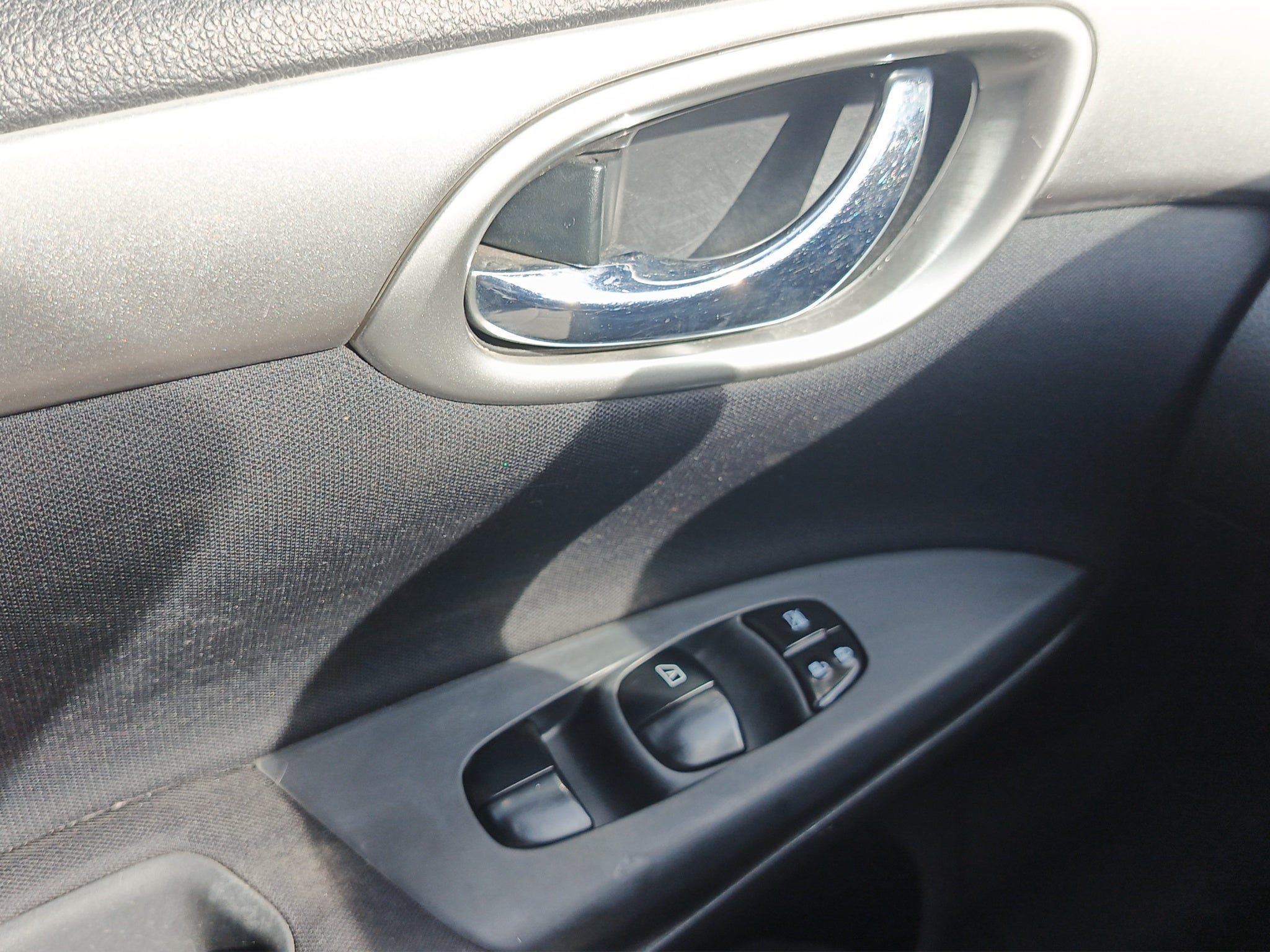 2015 Nissan SENTRA 4 PTS ADVANCE AAC F NIEBLA RA-16CVT