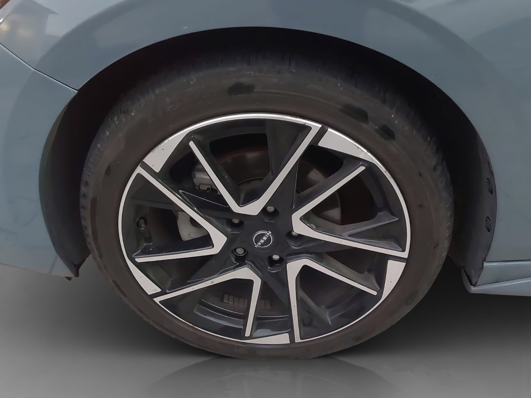 2024 Nissan SENTRA 4P SR BI-TONO L42.0 AUT