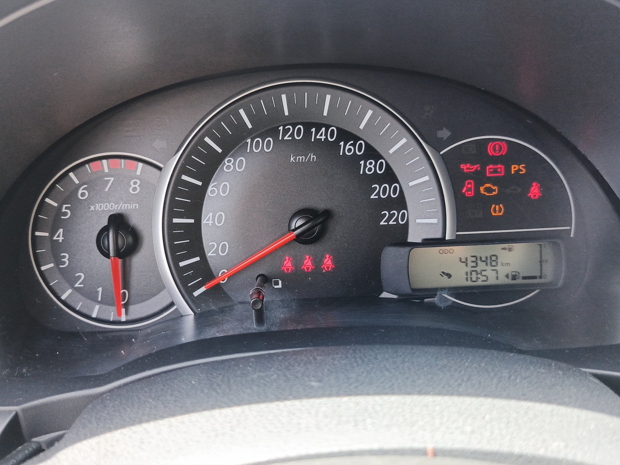 2025 Nissan MARCH 5P ADVANCE L41.6 AUT