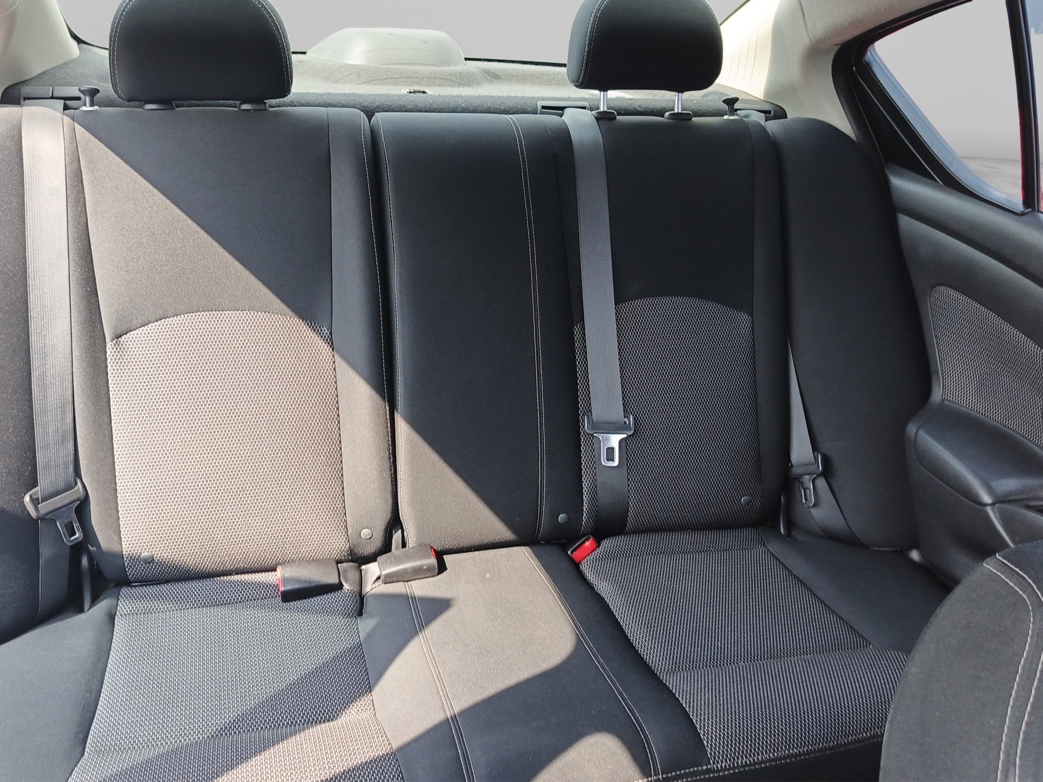 2014 Nissan VERSA 4 PTS ADVANCE TA AAC VE F NIEBLA RA-15