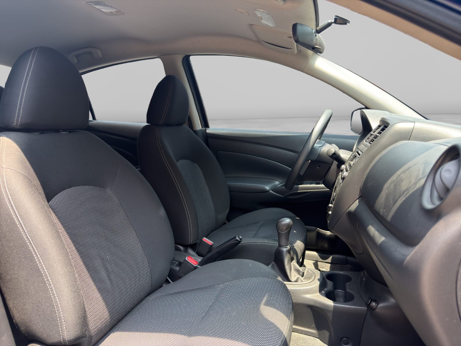 2018 Nissan VERSA 4 PTS SENSE TA AAC VE