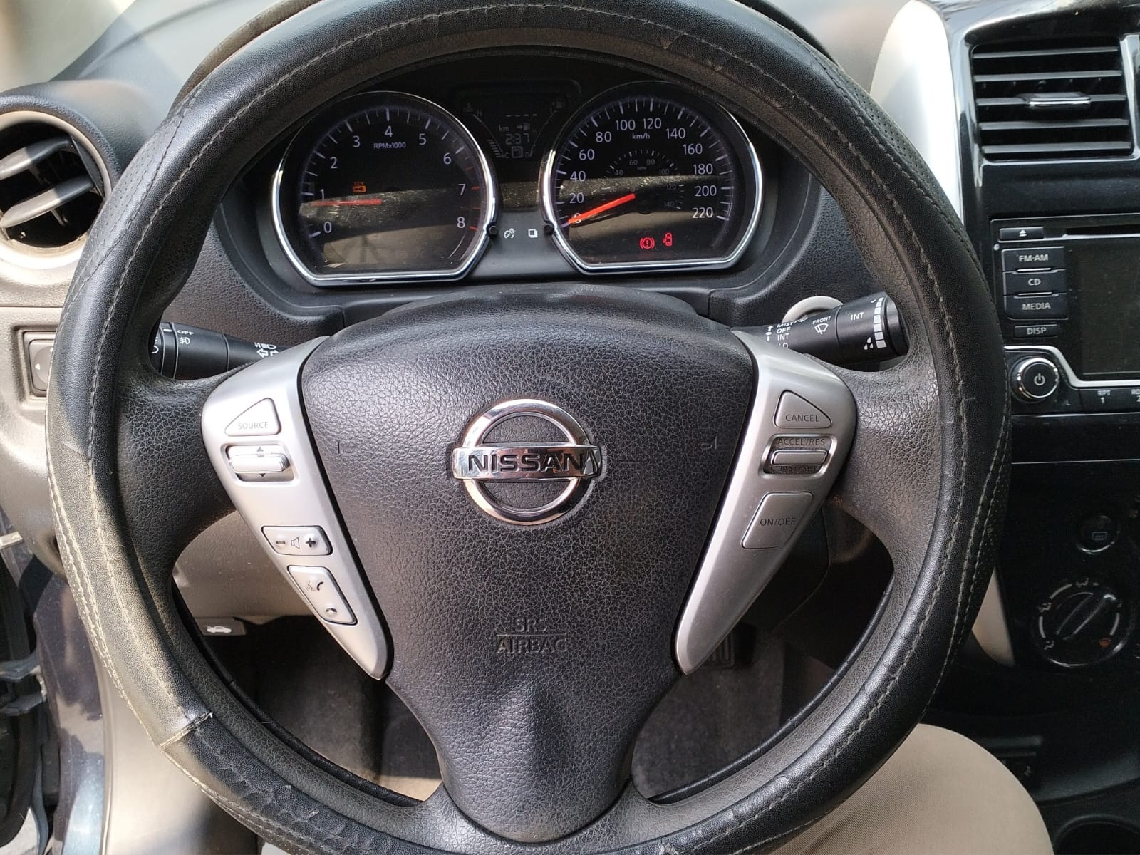 2017 Nissan VERSA 4 PTS ADVANCE TA AAC VE F NIEBLA RA-15