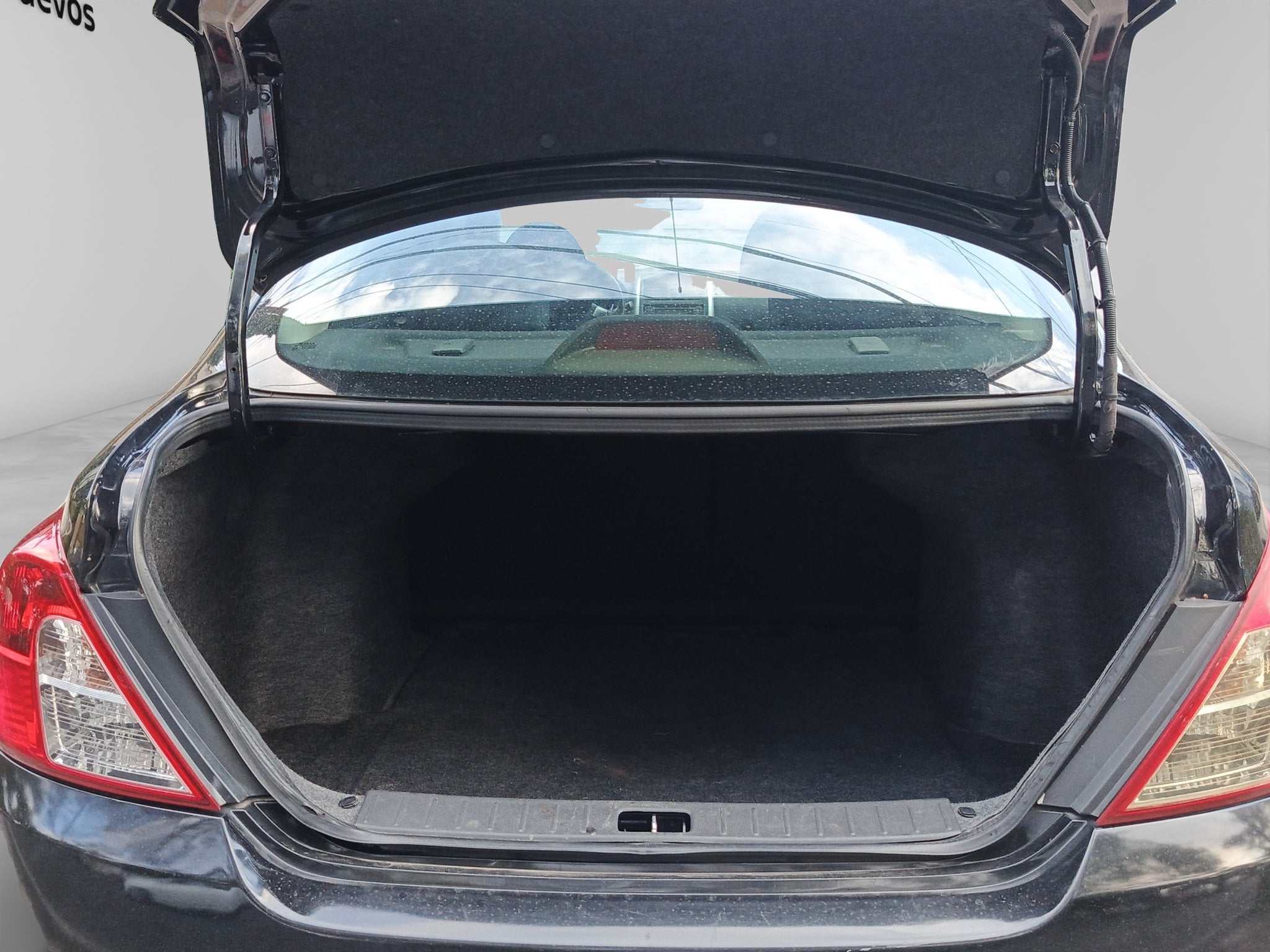 2019 Nissan VERSA 4 PTS ADVANCE TA AAC VE F NIEBLA RA-16