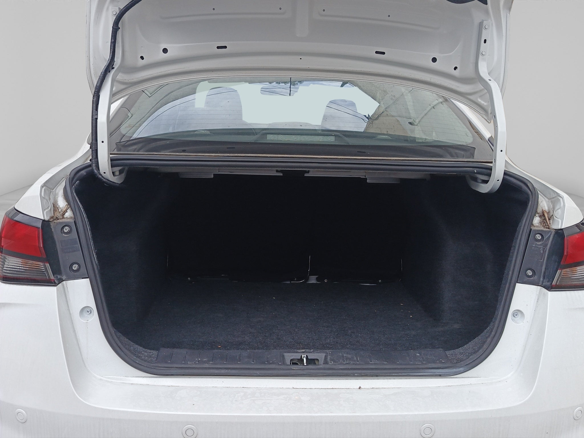2023 Nissan VERSA 4P ADVANCE L41.6 AUT