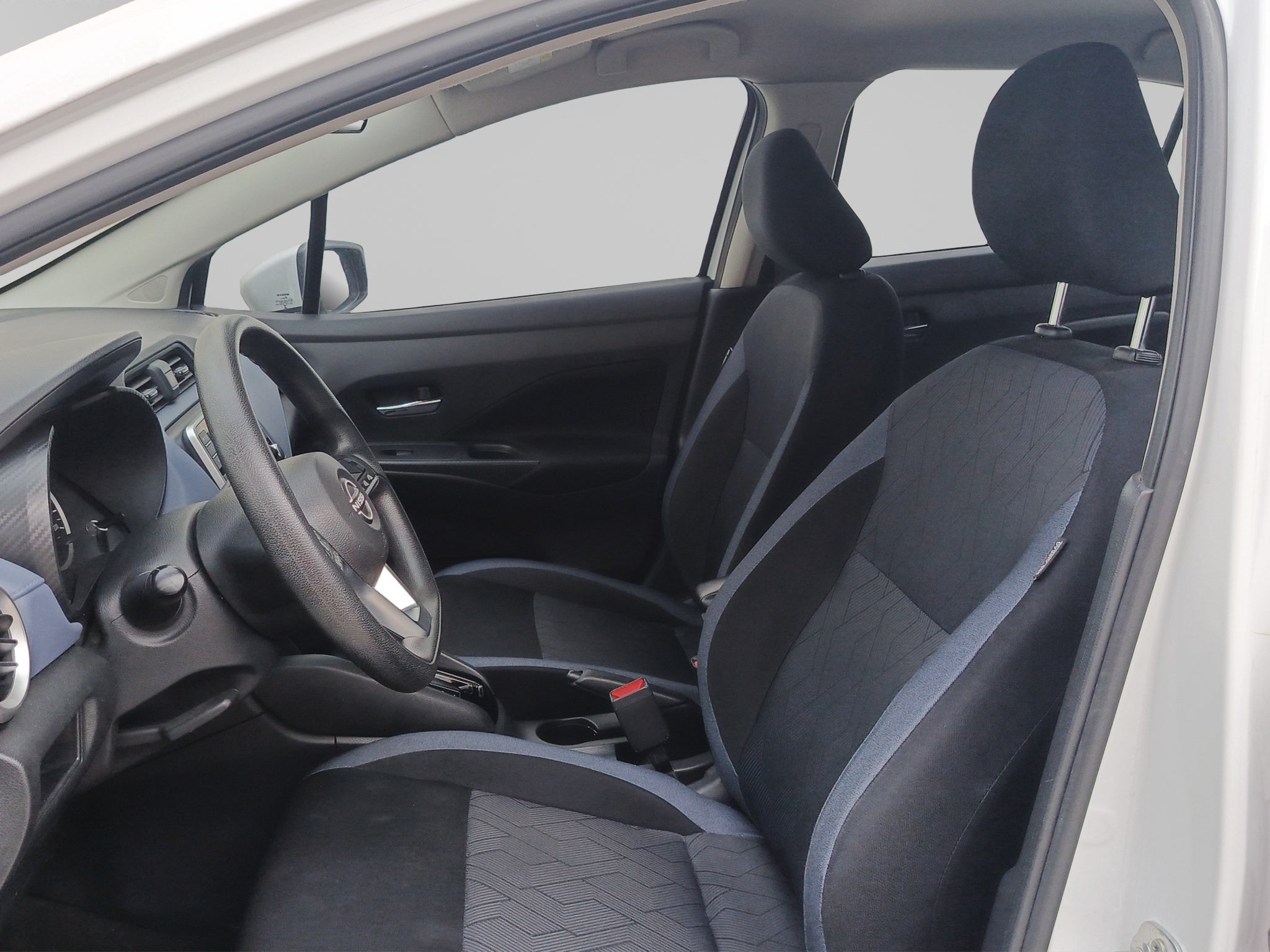2023 Nissan VERSA 4P ADVANCE L41.6 AUT