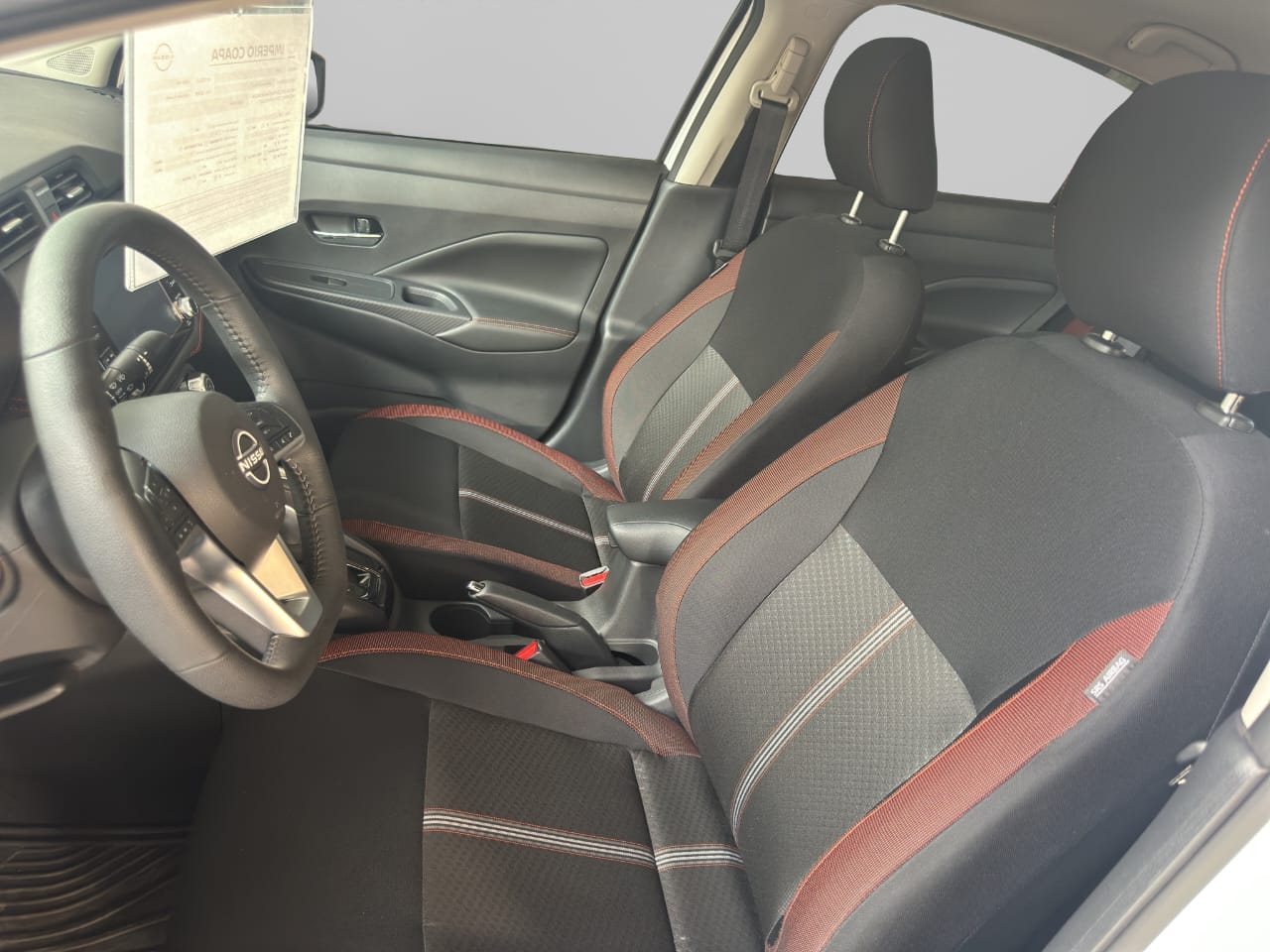 2025 Nissan VERSA 4P SR L41.6 AUT