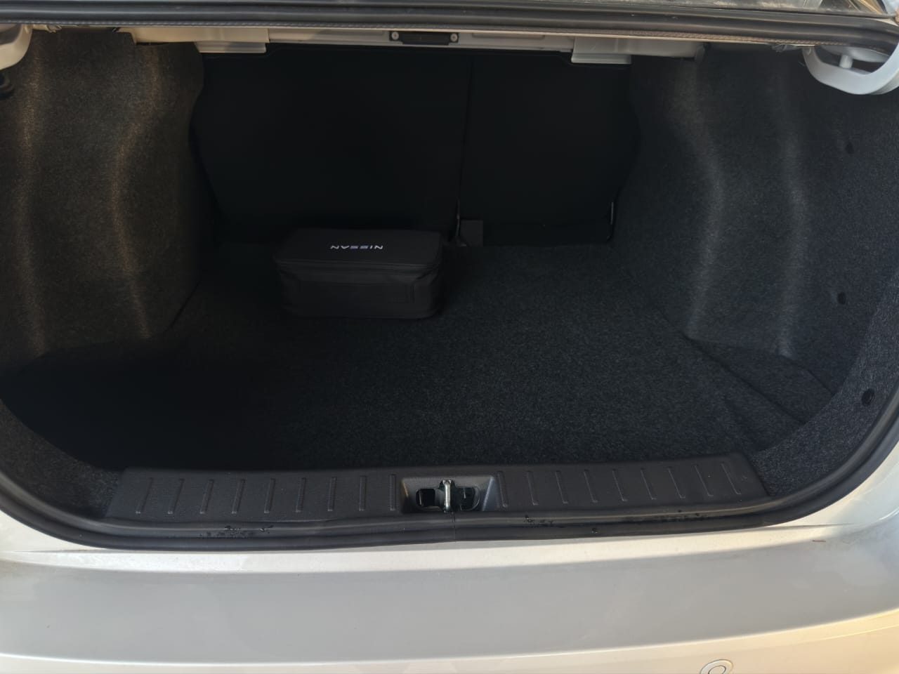 2025 Nissan VERSA 4P SR L41.6 AUT