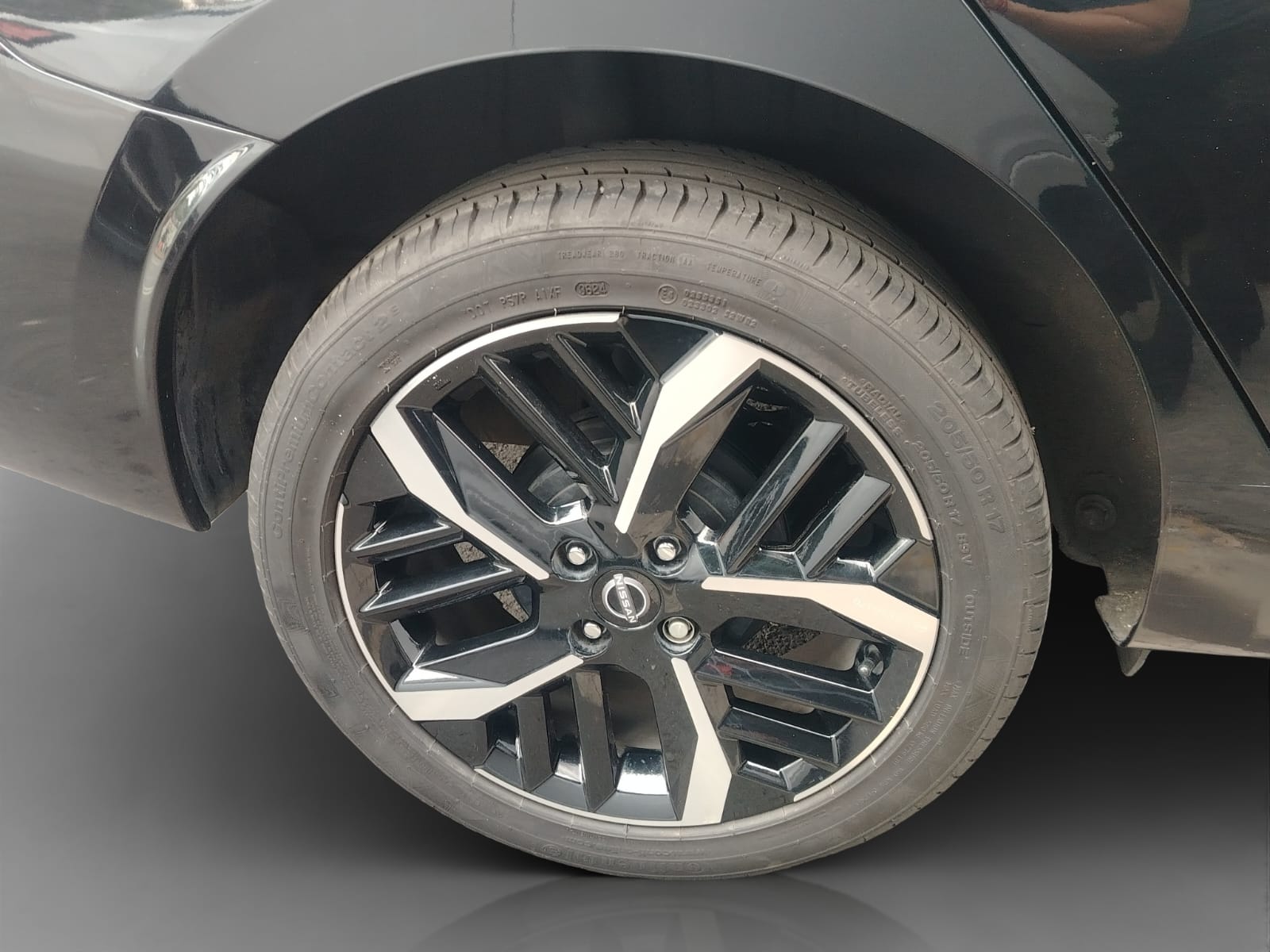 2024 Nissan VERSA 4P SR L41.6 AUT