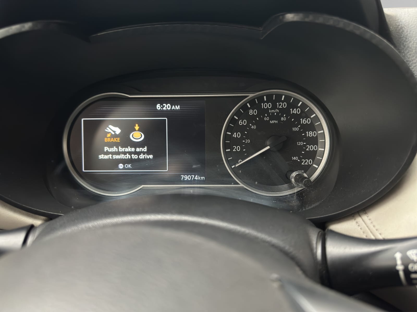 2021 Nissan VERSA 4 PTS EXCLUSIVE CVT AAC AUT VE PIEL GPS F NIEBLA RA-17