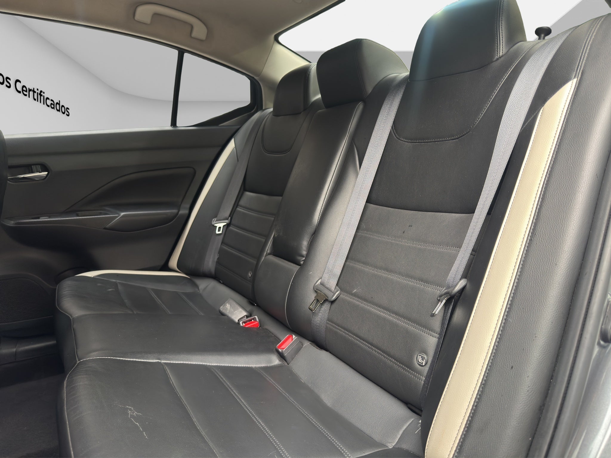 2022 Nissan VERSA 4 PTS ADVANCE TA AAC VE F NIEBLA RA-16
