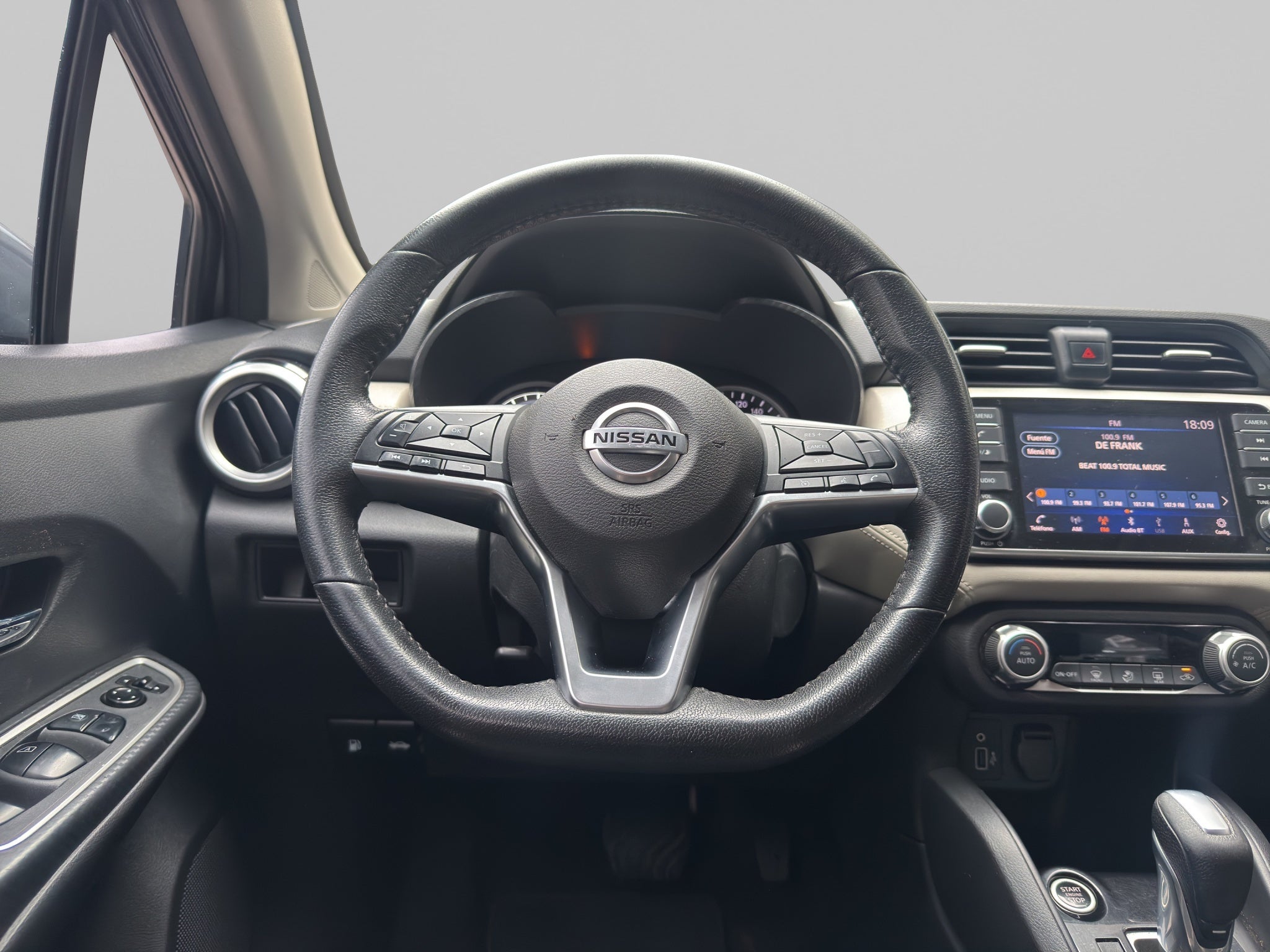 2022 Nissan VERSA 4 PTS ADVANCE TA AAC VE F NIEBLA RA-16