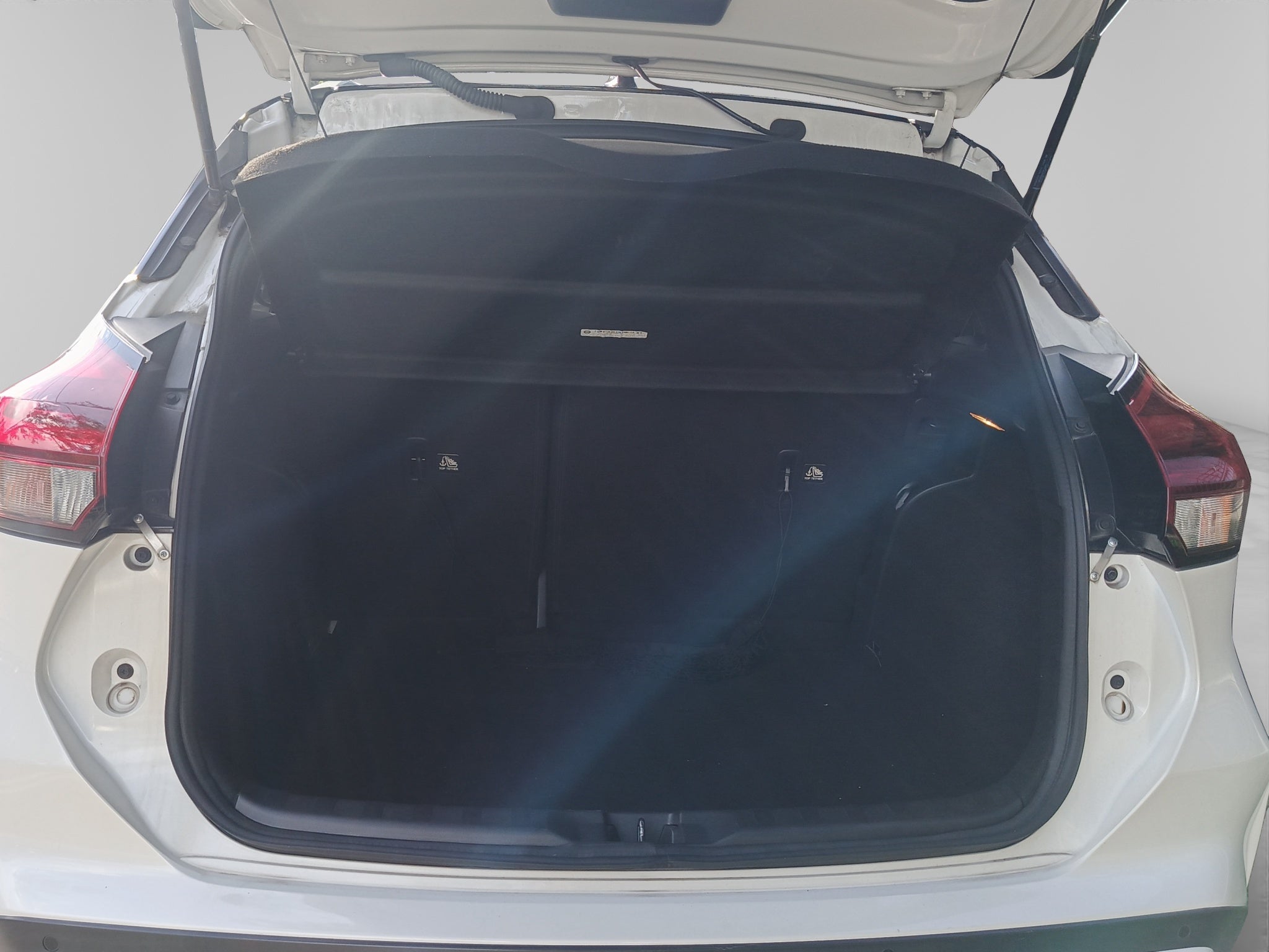 2023 Nissan KICKS 5 PTS E-POWER EXCLUSIVE ELECTA PIEL RA-17