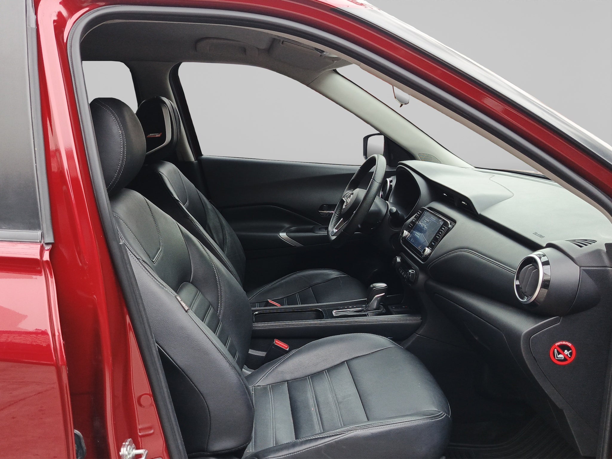 2024 Nissan KICKS 5P PLATINUM L41.6 AUT