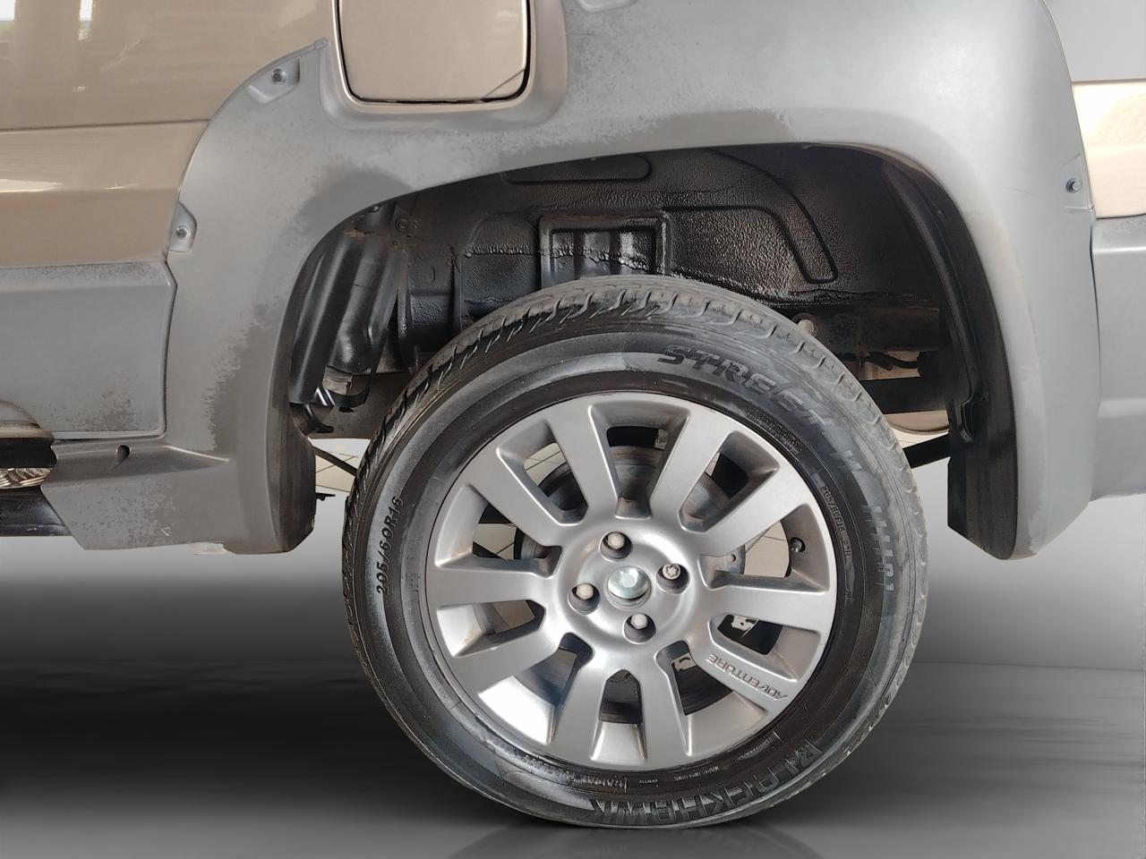 2016 Chrysler 200 4 PTS C 24L TA PIEL GPS RA-19