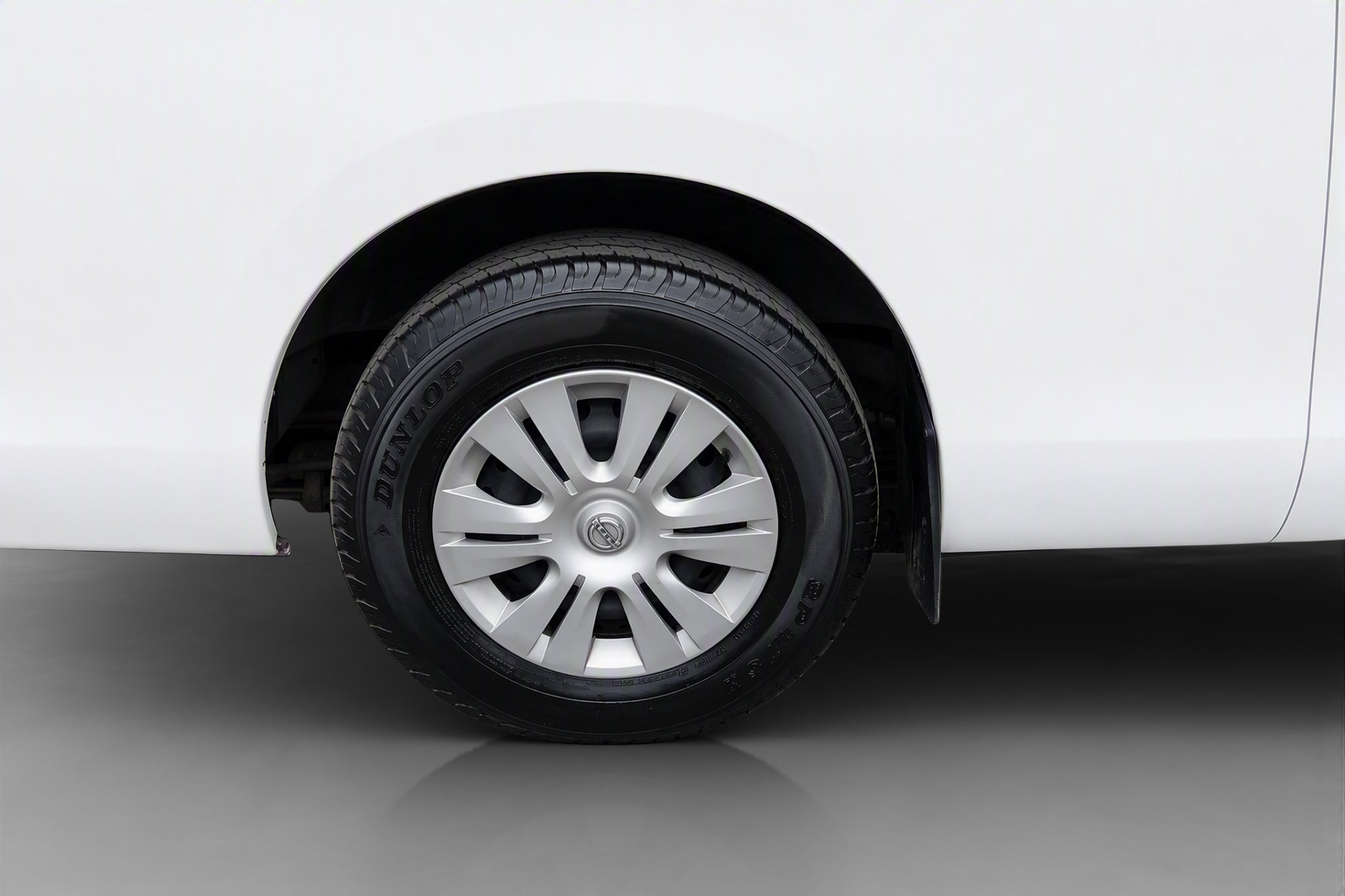 2025 Nissan URVAN 14 PAS