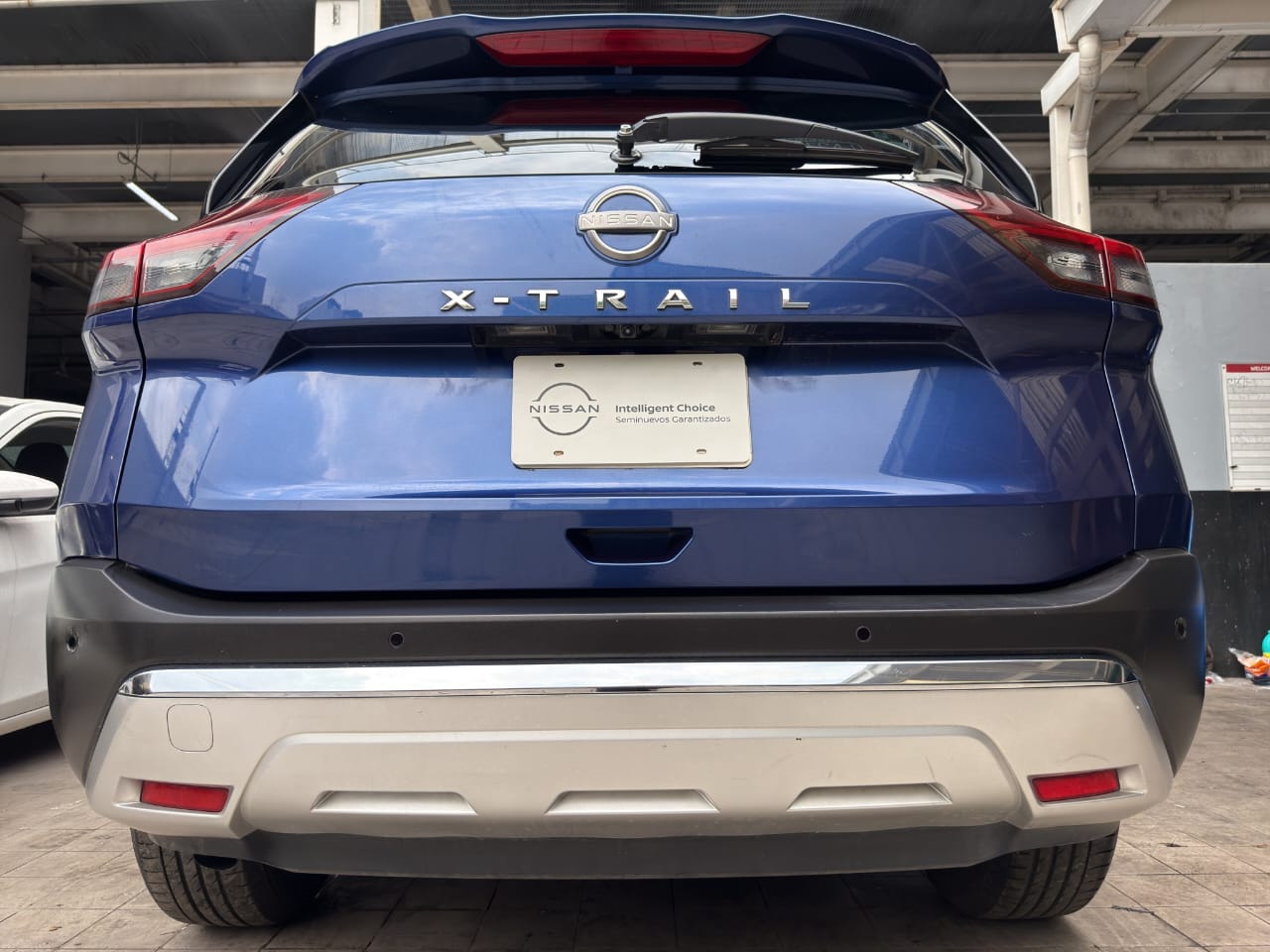 2023 Nissan X-TRAIL PLATINUM 2 FILAS