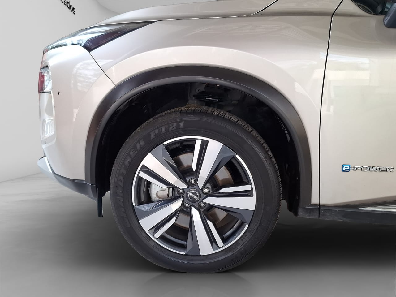2025 Nissan X-TRAIL 5P PLATINUM E.POWER HEV L31.5 AUT