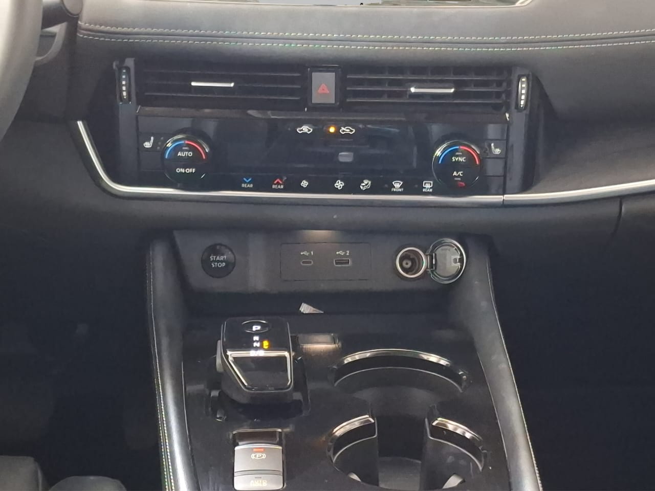 2026 Nissan X-TRAIL 5P PLATINUM E.POWER HEV L31.5 AUT