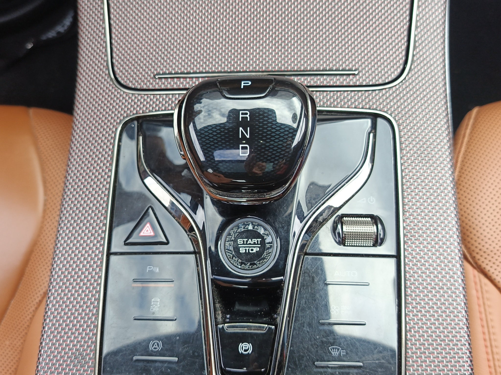2024 BYD HAN 4P EV 85.4 KWH AUT
