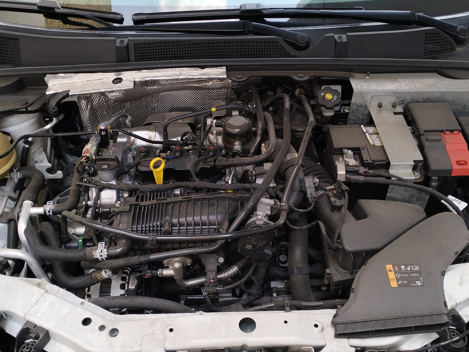 2023 Chevrolet ONIX D 4 PTS LT 10T TA AAC AUT BA VE RA-16